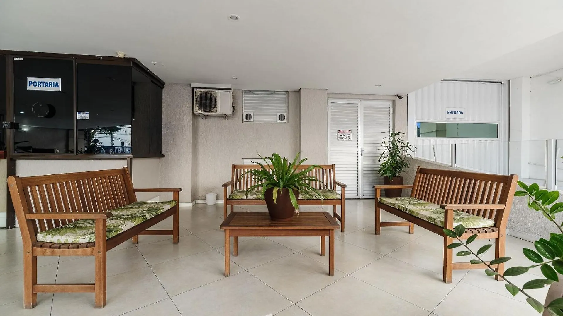 Apto 400M Da Praia Prox Rest. E Mercados Cev1106 Balneário Camboriú 0*,