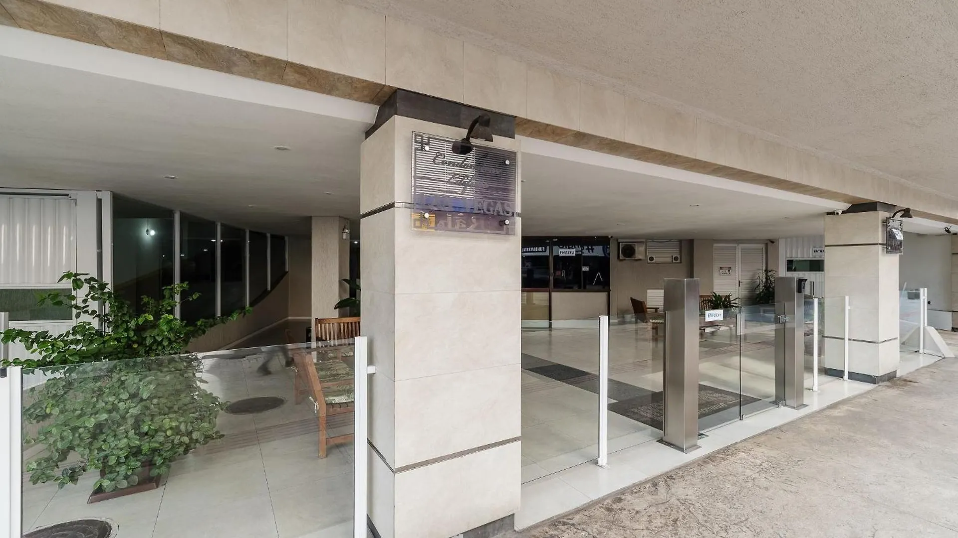 Apto 400M Da Praia Prox Rest. E Mercados Cev1106 Balneário Camboriú Lejlighed